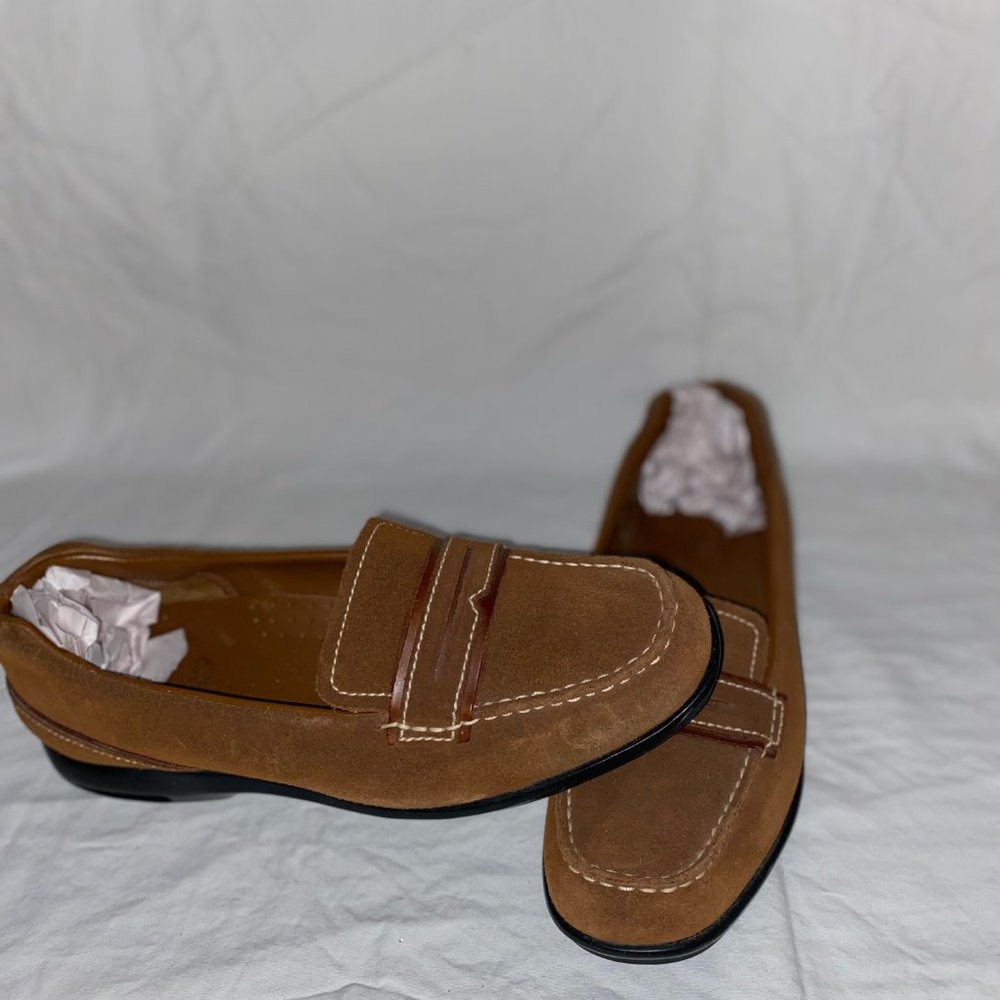Nike Air Loafers - Picture 2 of 3